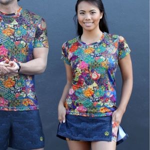 INKnBURN Women’s Tokyo Tech Shirt Small